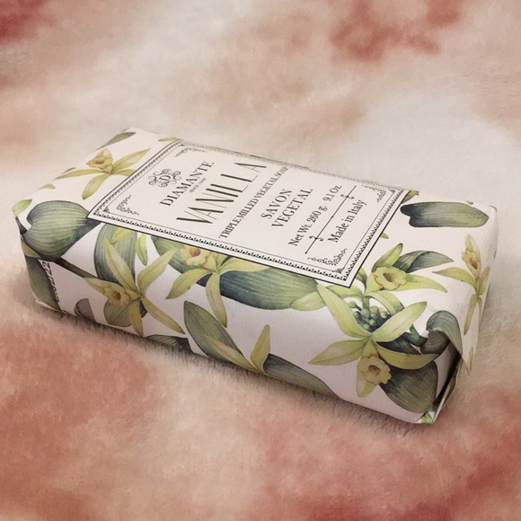 Diamante Vanilla Scented Tripple Milled Vegitable Soap Made in Italy NWT 9.1 oz - Picture 5 of 15